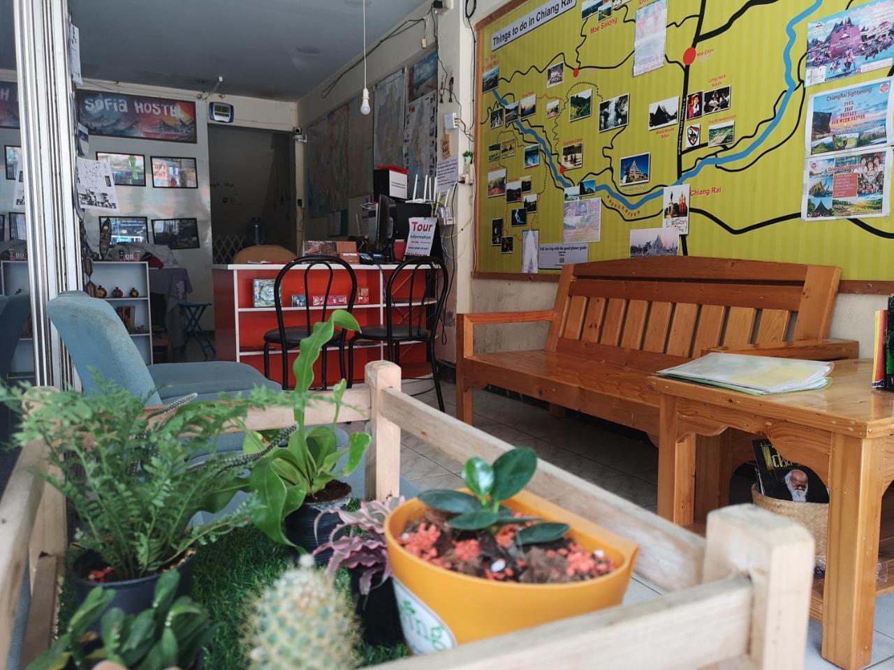 Sofia Hostel Чианграй Экстерьер фото