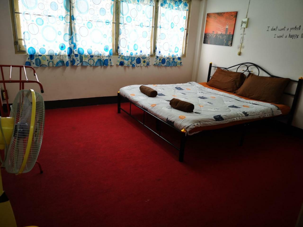 Sofia Hostel Чианграй Экстерьер фото
